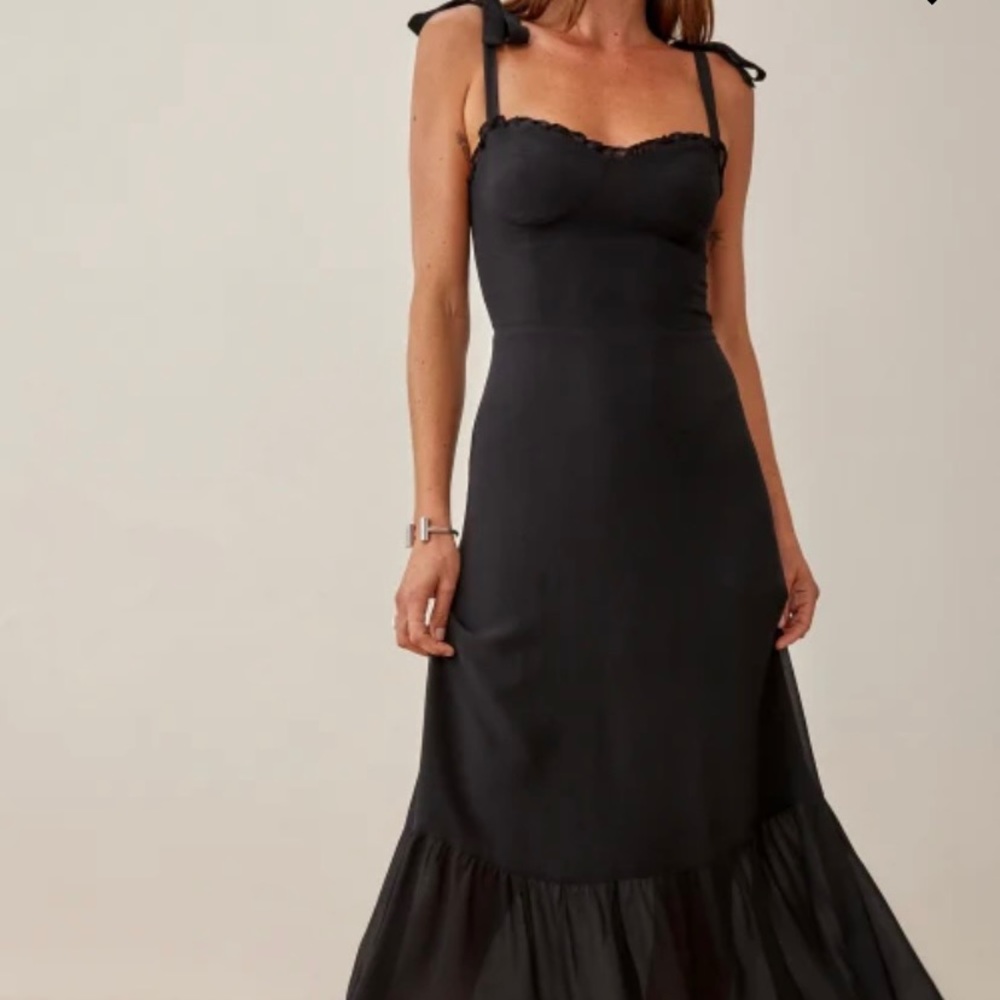 Reformation - Nikita Dress (worn once) 🖤🖤